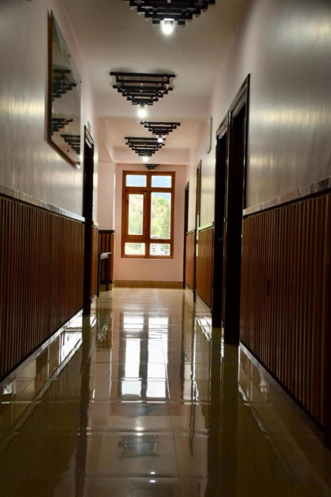 Hotel Damisa ทิมพู ภายนอก รูปภาพ